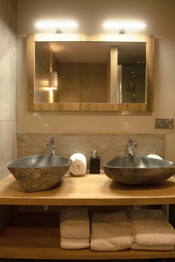 Le Jas Du Mas Hotel Saint-Antheme ภายนอก รูปภาพ